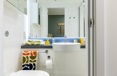 Classic Plus En Suite, Venti House, 8 Grove Crescent Road, Stratford, London - Image 3